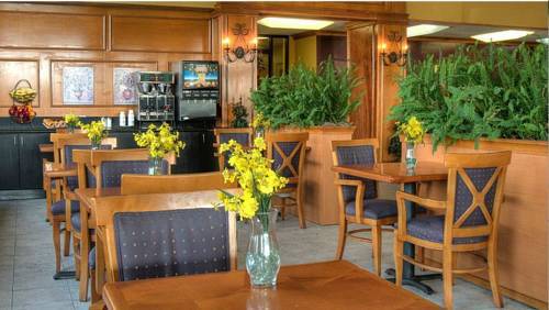 Lodge West Knights Inn Six Flags מראה חיצוני תמונה